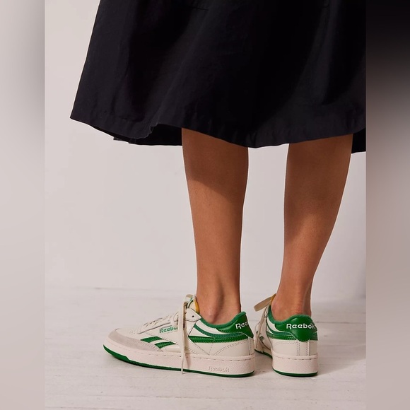 Reebok Club C Revenge Vintage Sneakers 
Chalk / Paper White / Glen Green - Picture 6 of 16